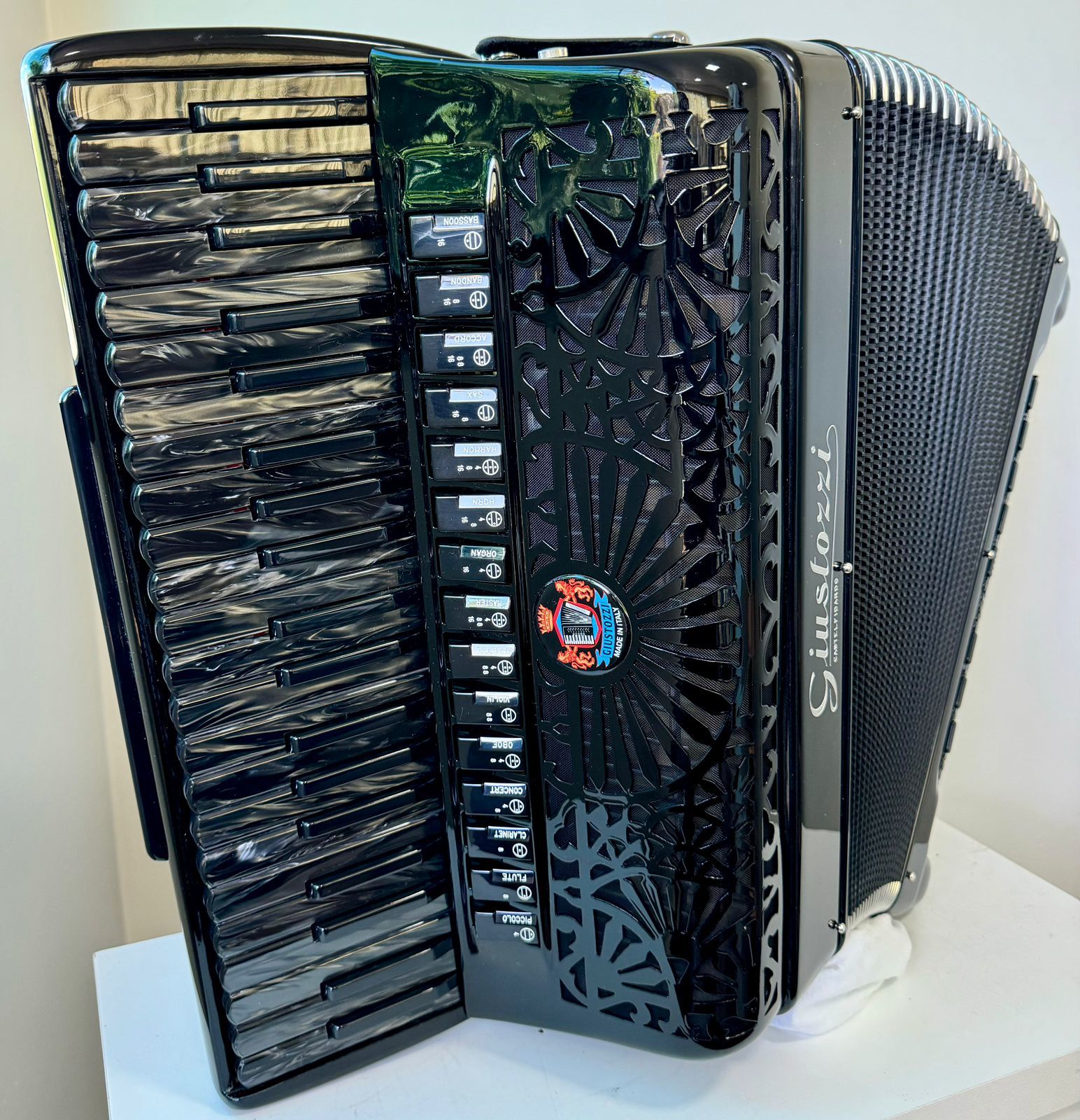 Acordeon Giustozzi -Black