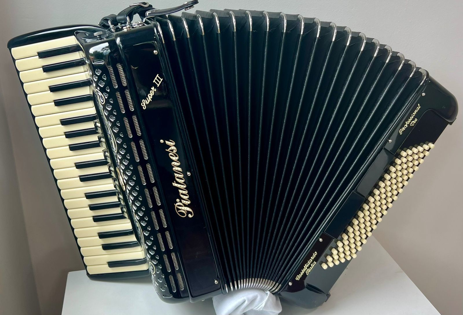 Acordeon Piatanesi Profissional 3